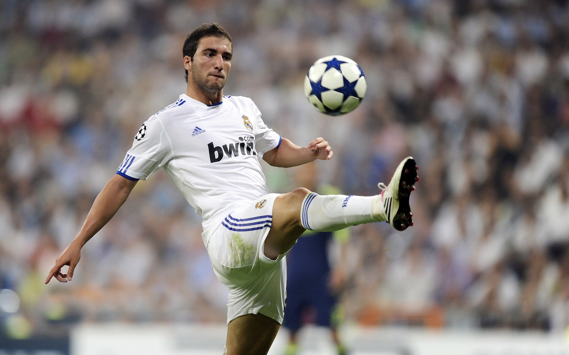 LOL世界赛精彩团战令人震撼，lol最精彩的世界赛